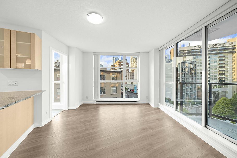 702 1199 Seymour Street Vancouver, BC - 9