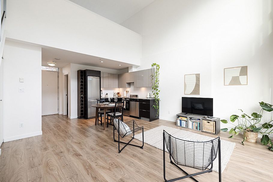 310 429 W 2nd Avenue Vancouver, BC - 2