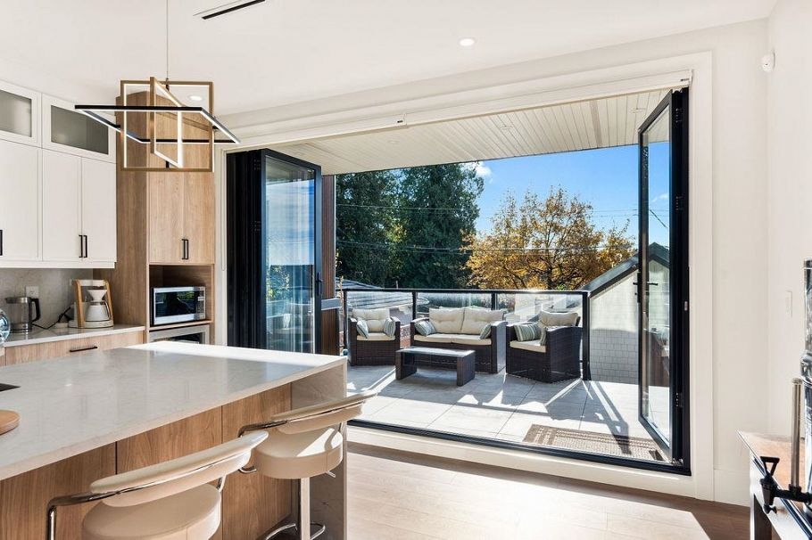 1766 E 64th Avenue Vancouver, BC - 26