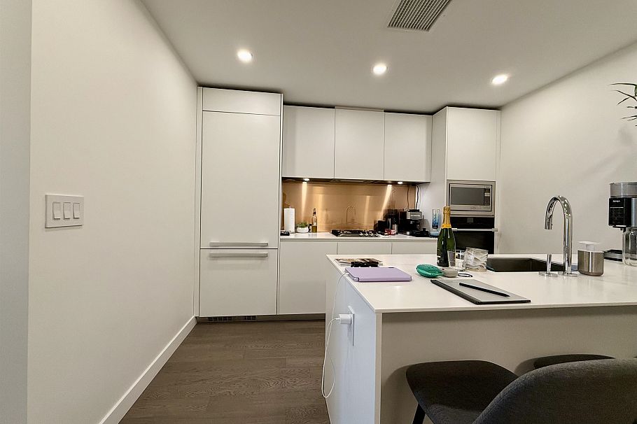 3605 1480 Howe Street Vancouver, BC - 5