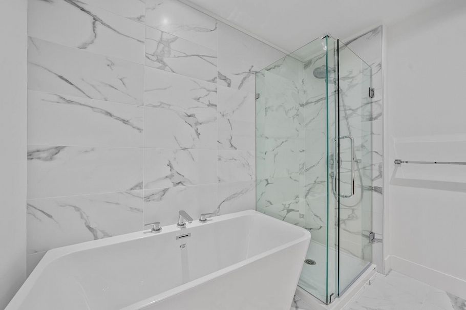 201 6933 Cambie Street Vancouver, BC - 10