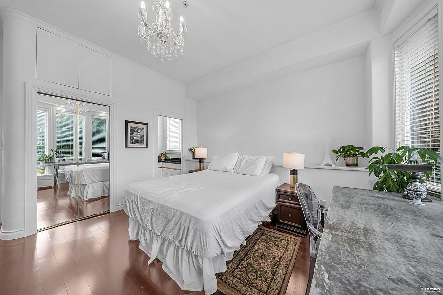 1285 W 47th Avenue Vancouver, BC - 28