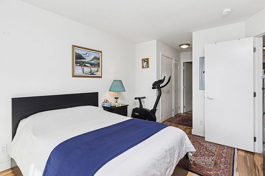 810 175 W 1st Street North Vancouver, BC - 19