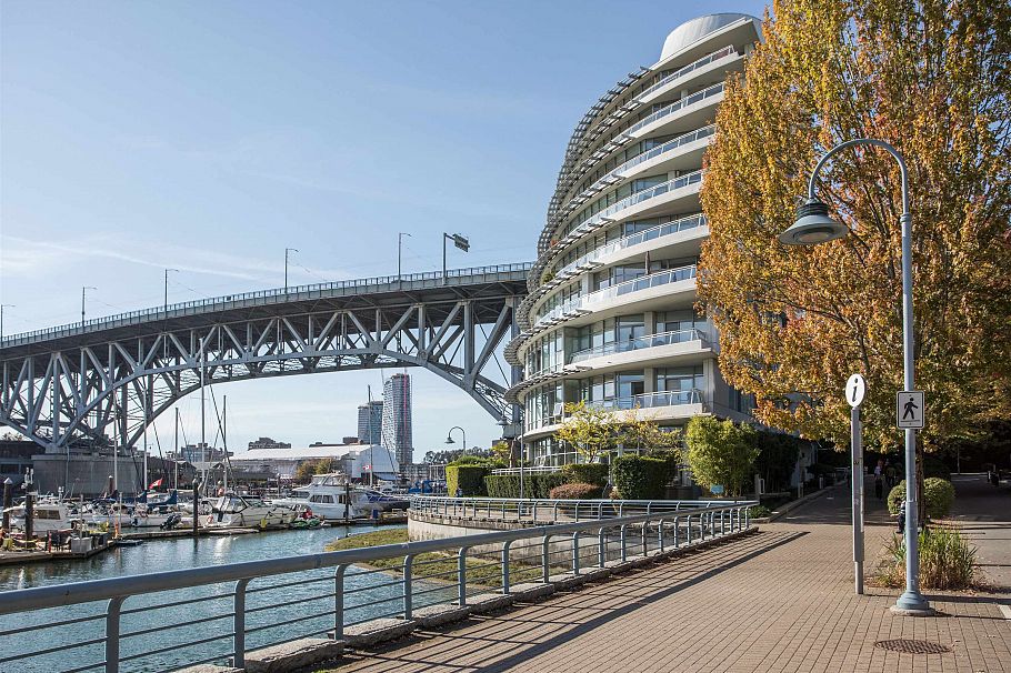 605 628 Kinghorne Mews Vancouver, BC - 33