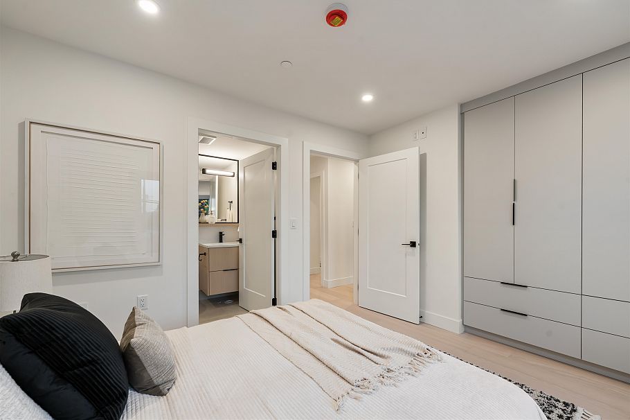 1 1259 Renfrew Street Vancouver, BC - 12