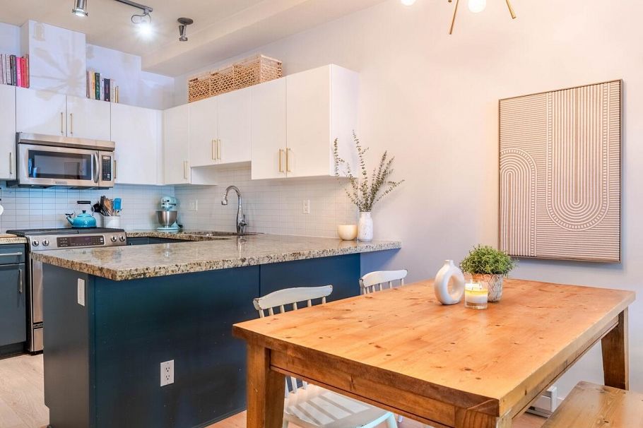 1871 Stainsbury Avenue Vancouver, BC - 11