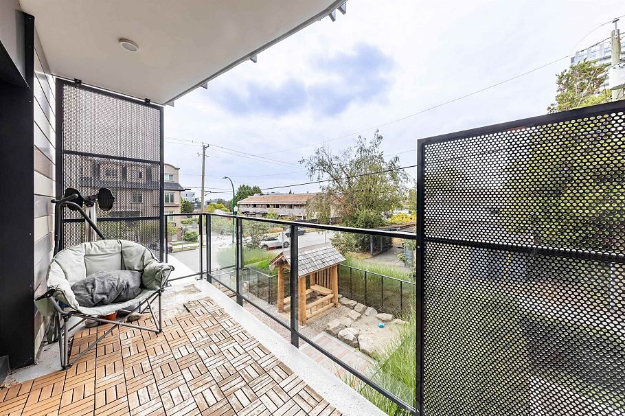 202 477 W 59th Avenue Vancouver, BC - 26