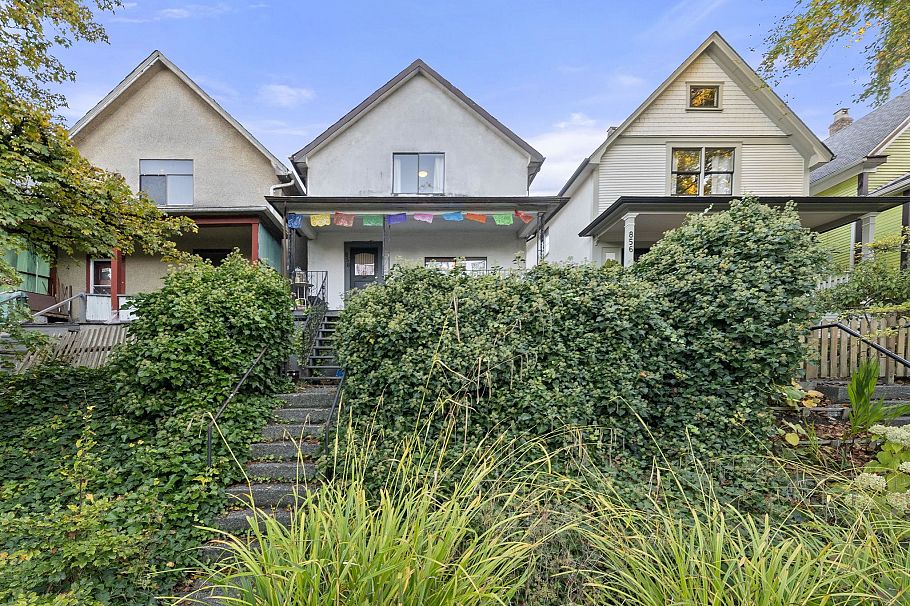 858 Union Street Vancouver, BC - 1