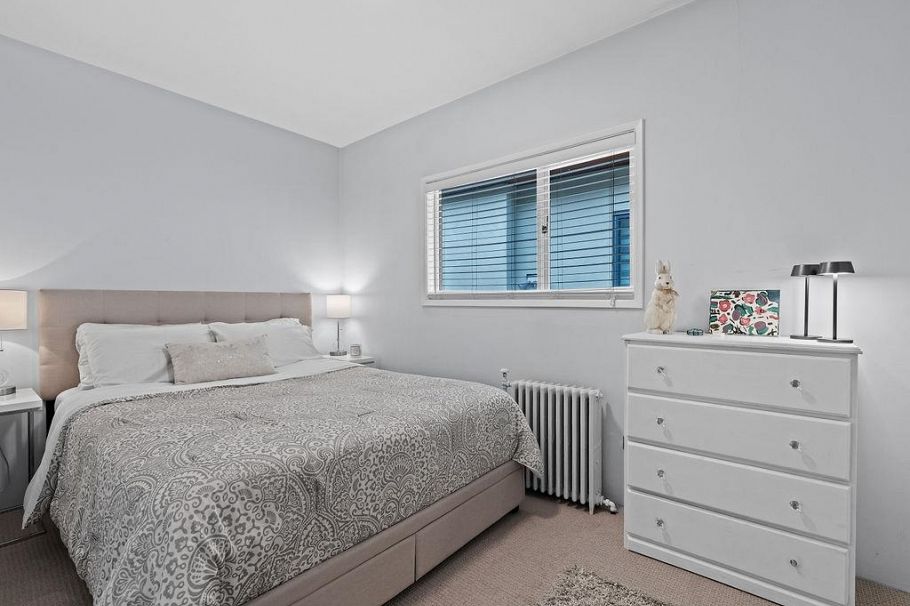 2865 W 33rd Avenue Vancouver, BC - 22