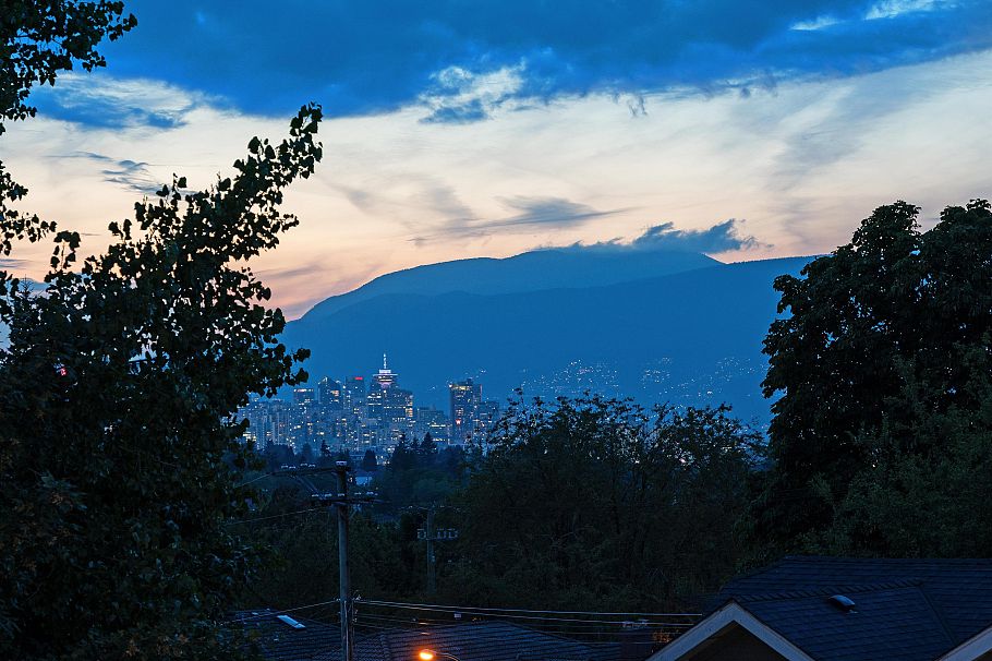 1 1632 E 21st Avenue Vancouver, BC - 26