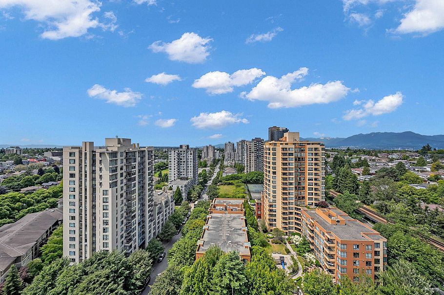 2008 3663 Crowley Drive Vancouver, BC - 20