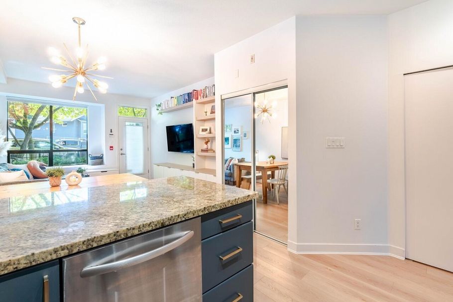 1871 Stainsbury Avenue Vancouver, BC - 16