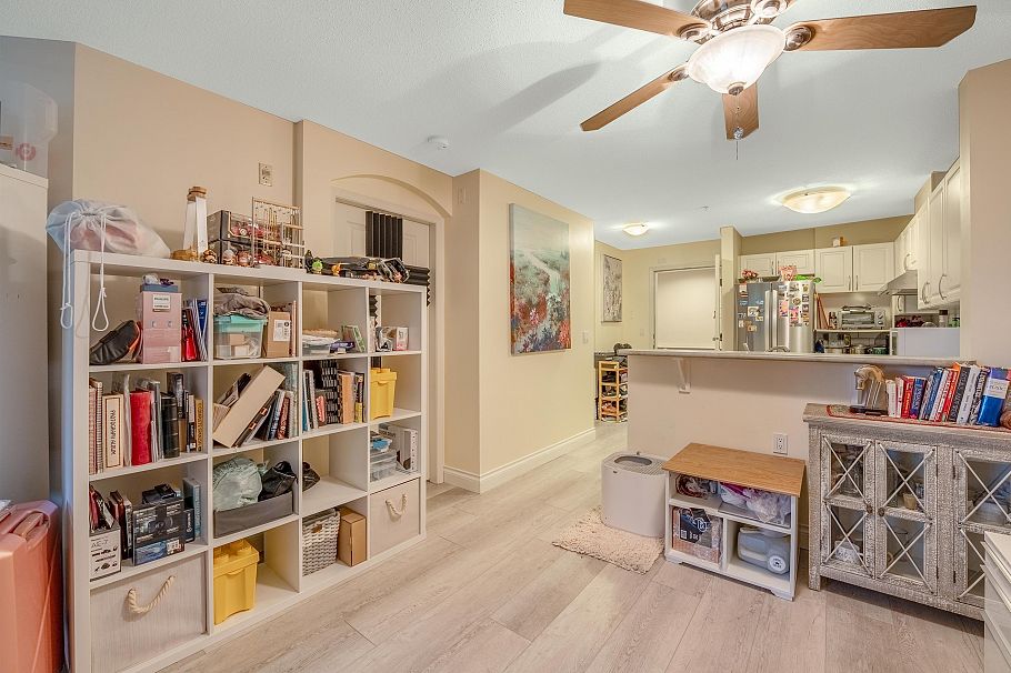 416 960 Lynn Valley Road North Vancouver, BC - 6