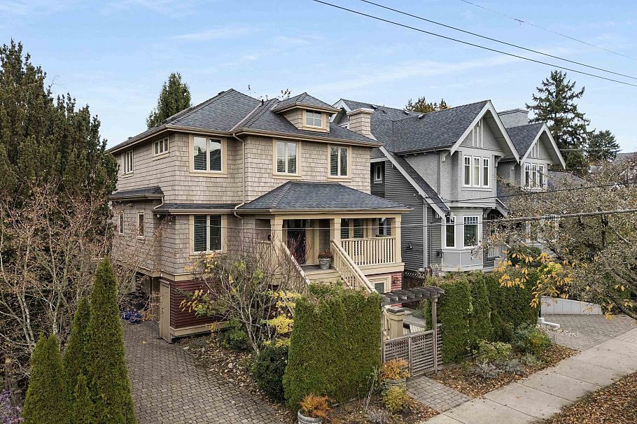 2525 W 7th Avenue Vancouver, BC - 19