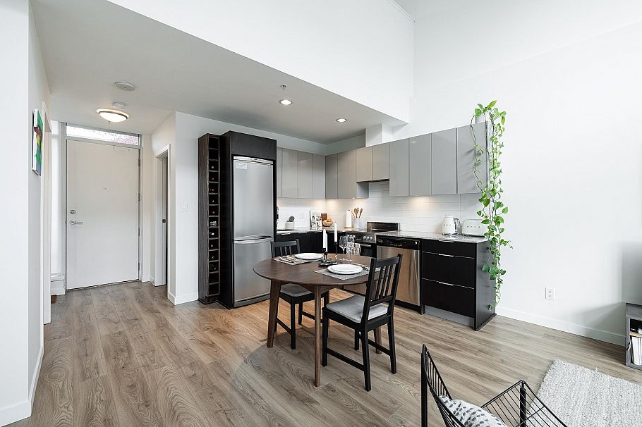 310 429 W 2nd Avenue Vancouver, BC - 4