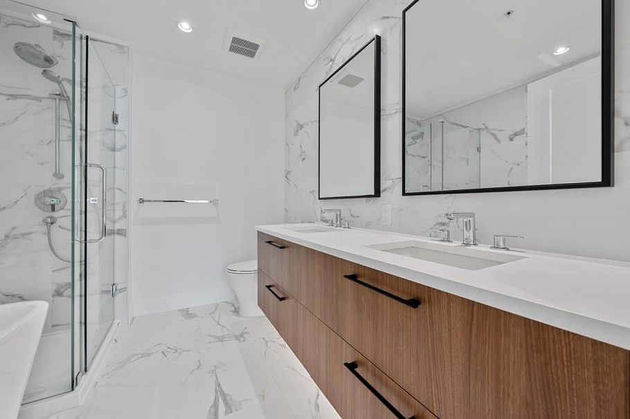 201 6933 Cambie Street Vancouver, BC - 9