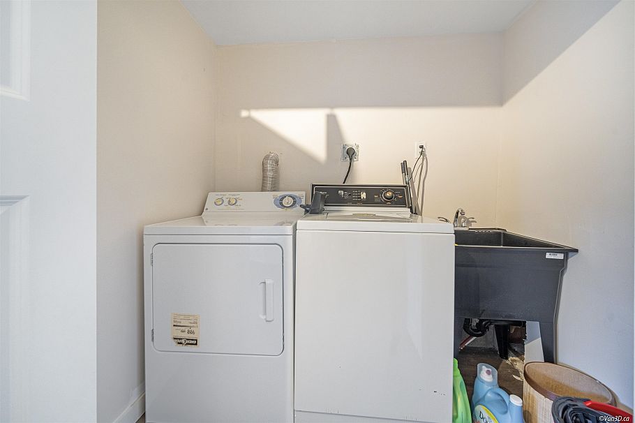 2131 Fraserview Drive Vancouver, BC - 25