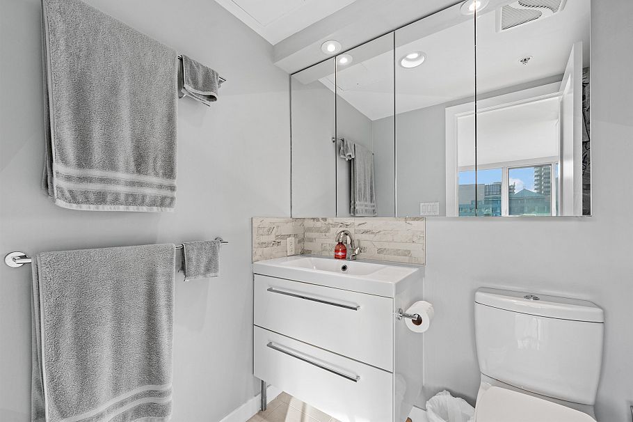 911 500 W 10th Avenue Vancouver, BC - 21