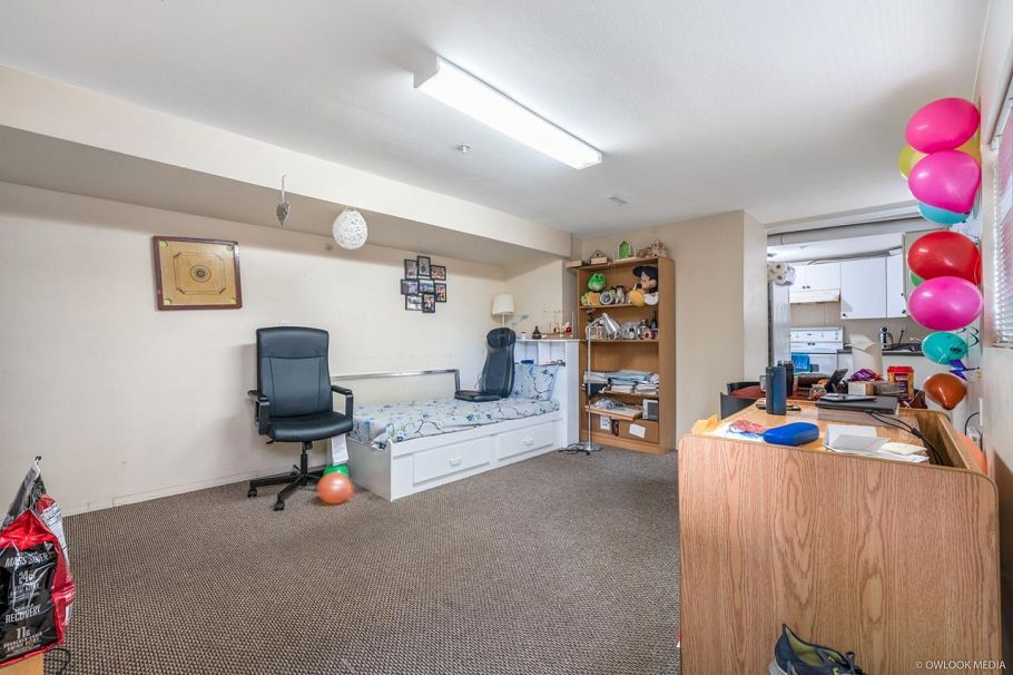 475 SE Marine Drive Vancouver, BC - 16