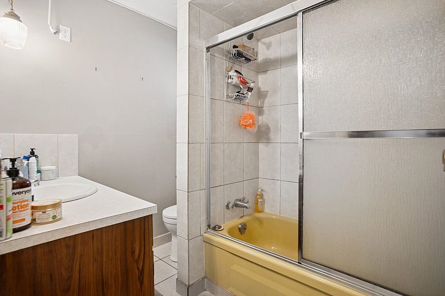 2790 Napier Street Vancouver, BC - 33