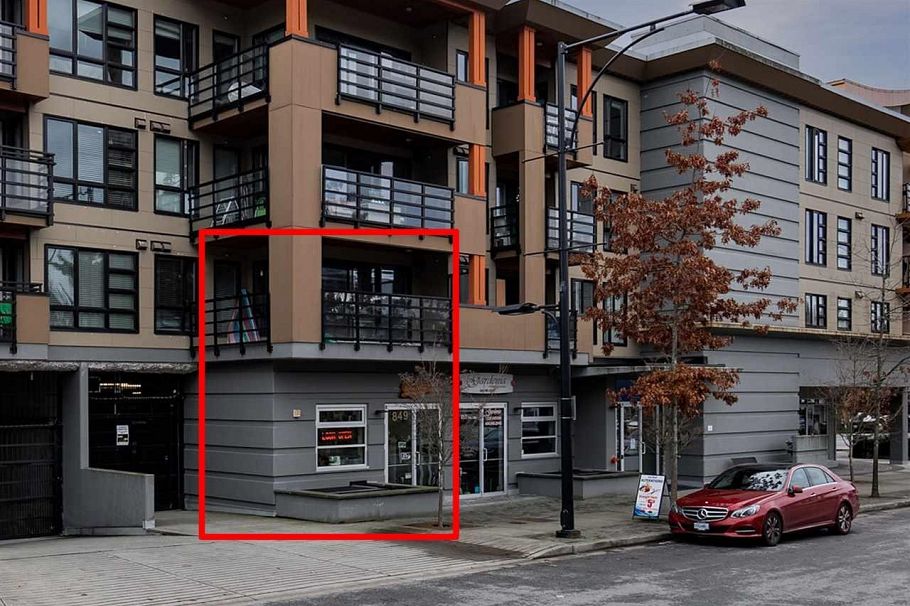202 857 W 15th Street North Vancouver, BC - 1