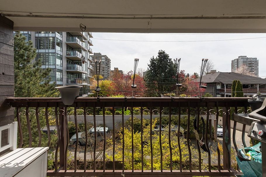 304 1352 W 10th Avenue Vancouver, BC - 17