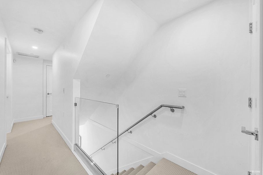 7881 French Street Vancouver, BC - 15