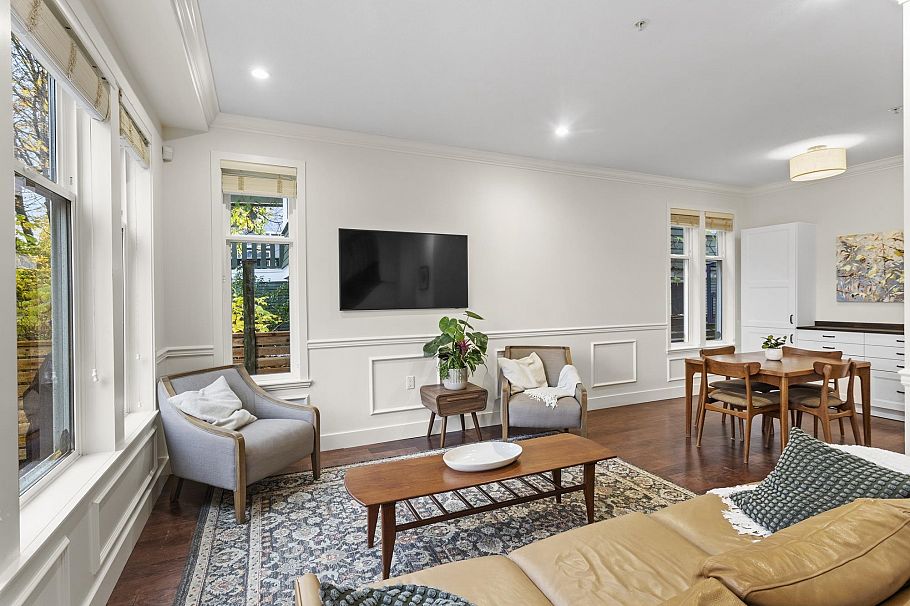 4463 Welwyn Street Vancouver, BC - 2