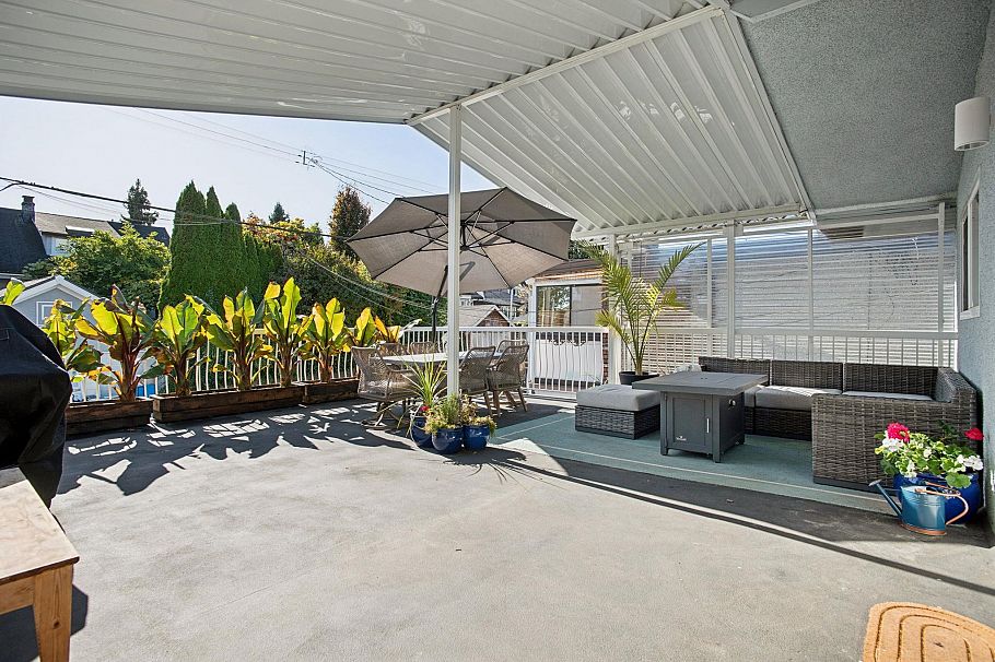 2790 Napier Street Vancouver, BC - 21