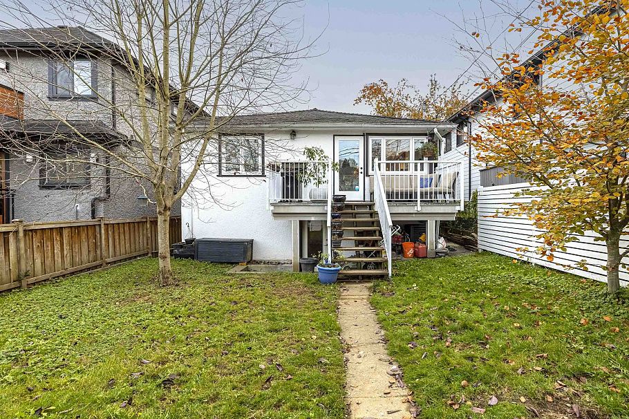 439 E 22nd Avenue Vancouver, BC - 27