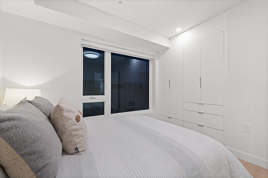 1 1632 E 21st Avenue Vancouver, BC - 16