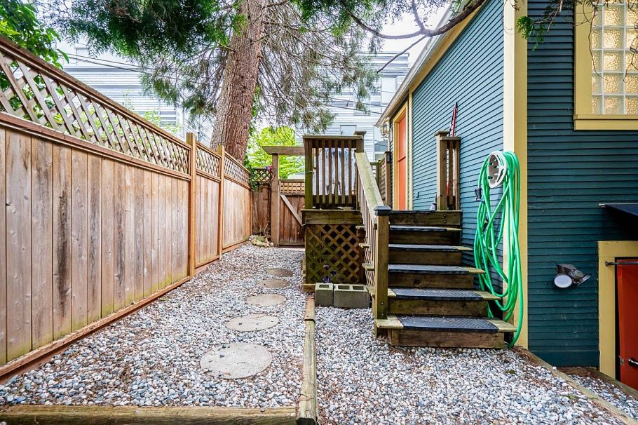 1620 Mclean Drive Vancouver, BC - 37