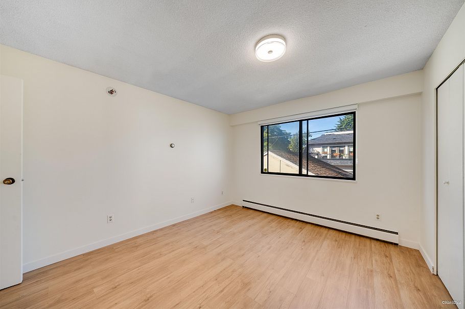 4565 W 9th Avenue Vancouver, BC - 21