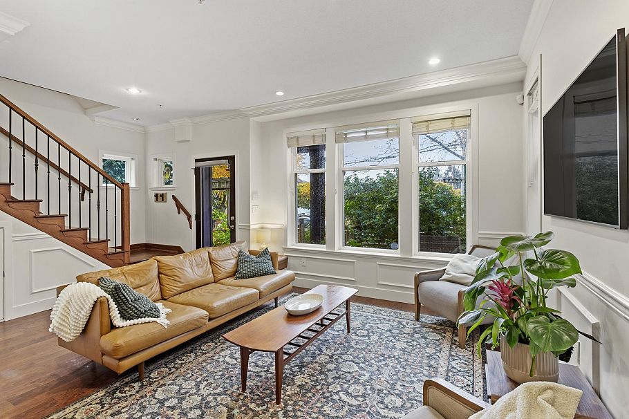 4463 Welwyn Street Vancouver, BC - 1