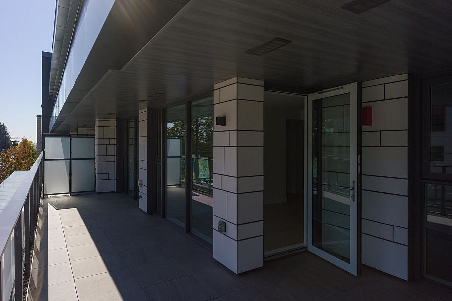 205 3636 W 39th Avenue Vancouver, BC - 1