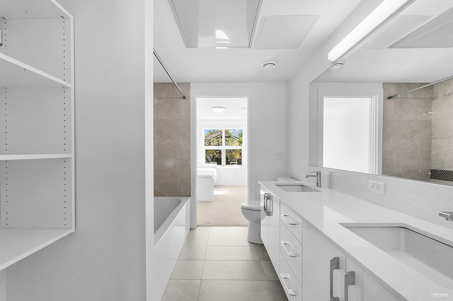 7881 French Street Vancouver, BC - 20