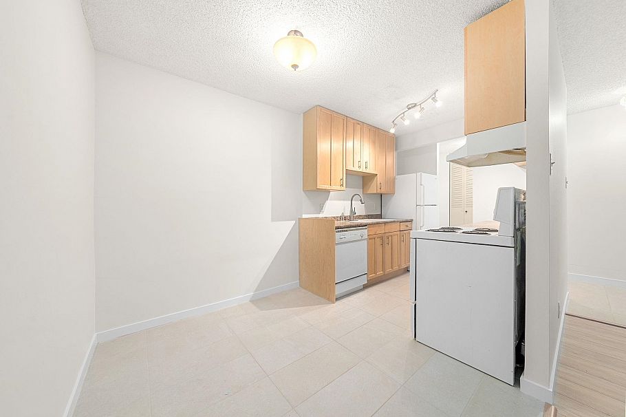 119 2012 Fullerton Avenue North Vancouver, BC - 7