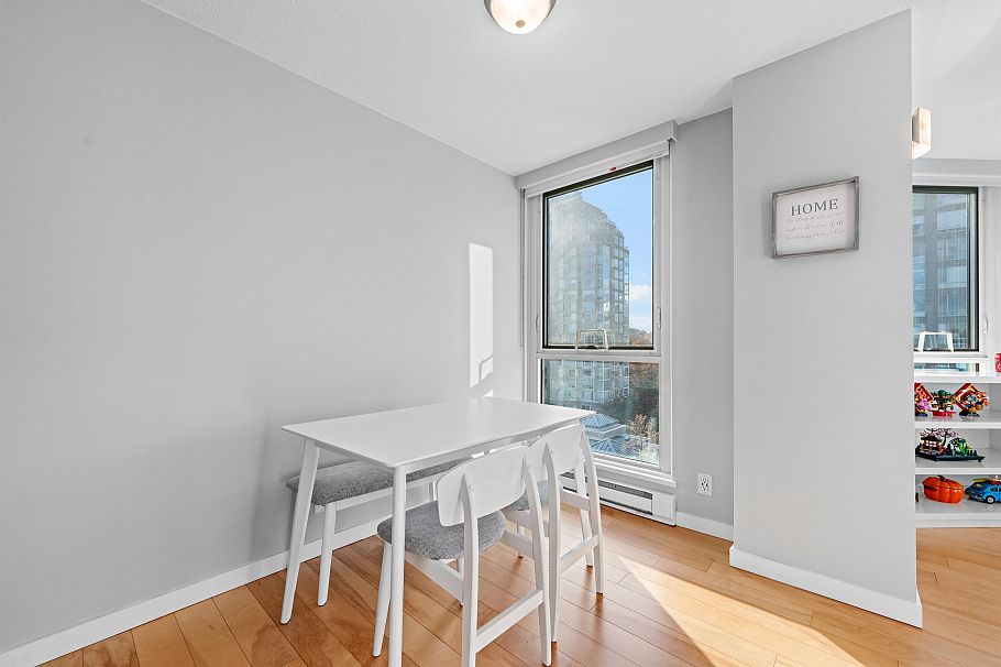 911 500 W 10th Avenue Vancouver, BC - 29