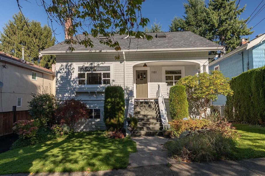 1181 E 22nd Avenue Vancouver, BC - 1