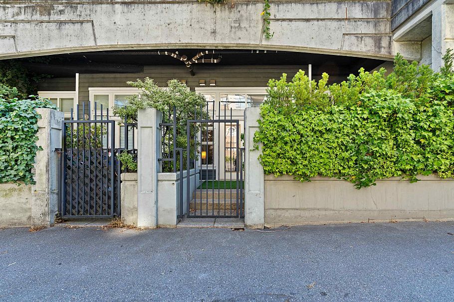 102 2102 W 38th Avenue Vancouver, BC - 22