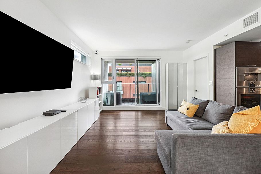 611 7228 Adera Street Vancouver, BC - 4