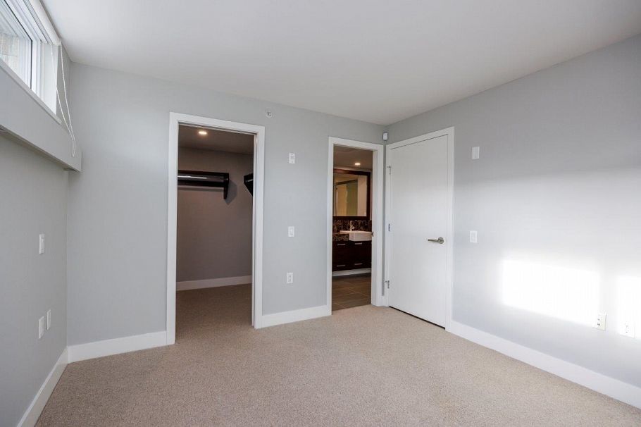 108 210 W 13th Street North Vancouver, BC - 22