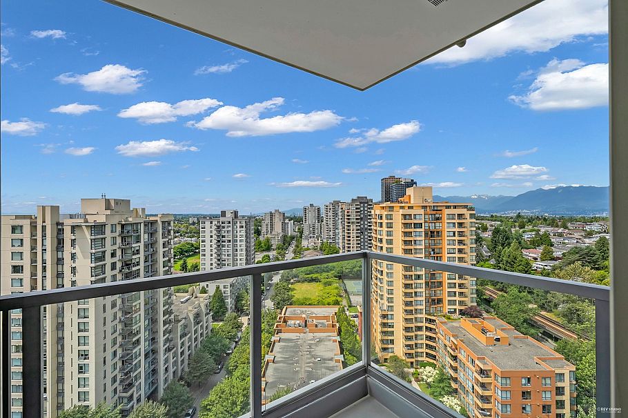 2008 3663 Crowley Drive Vancouver, BC - 17