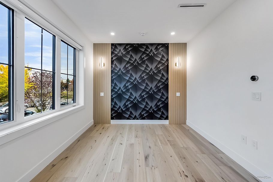 1 150 E 51 Avenue Vancouver, BC - 17