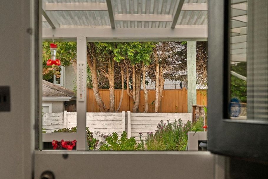 2865 W 33rd Avenue Vancouver, BC - 15