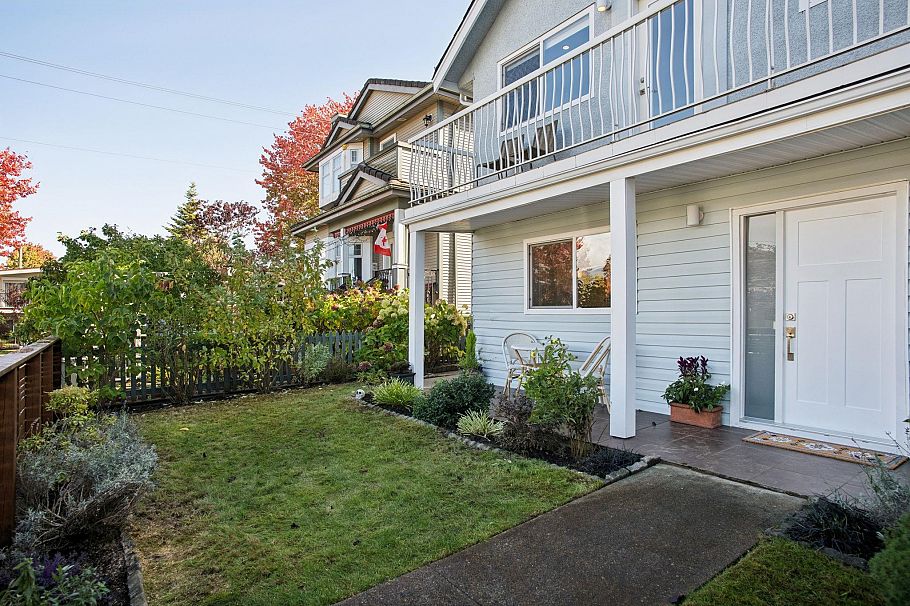 2790 Napier Street Vancouver, BC - 3