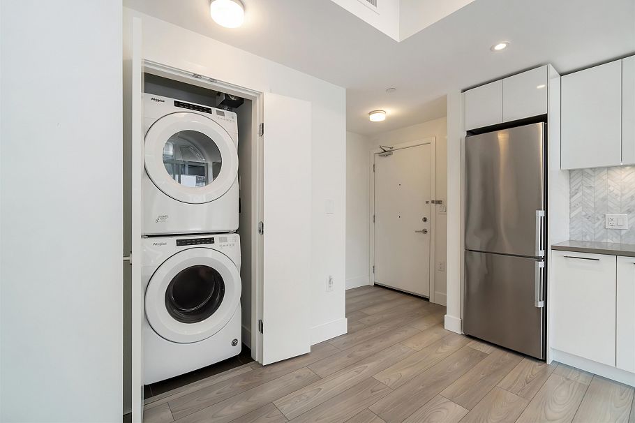 808 3581 E Kent Avenue North Vancouver, BC - 14