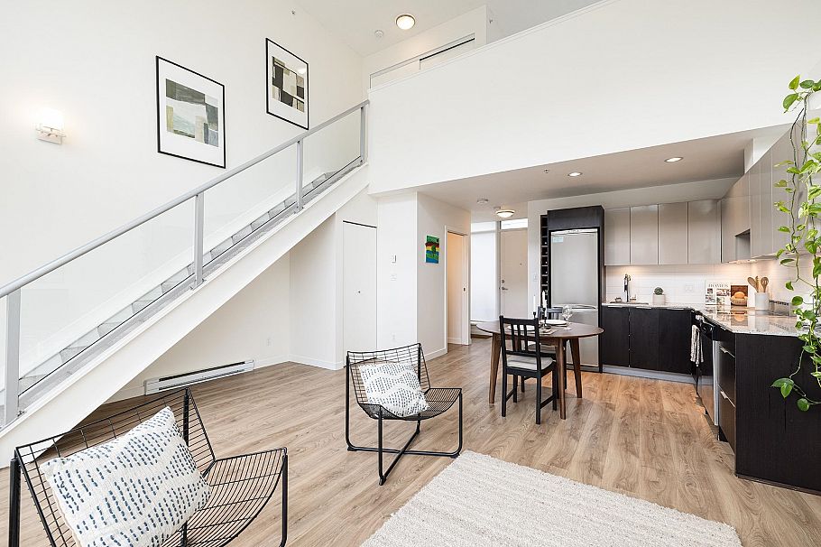 310 429 W 2nd Avenue Vancouver, BC - 1