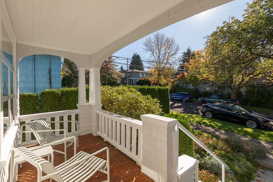 1181 E 22nd Avenue Vancouver, BC - 3