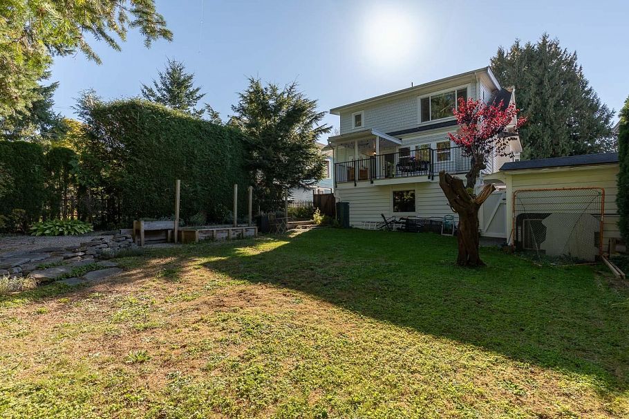 1181 E 22nd Avenue Vancouver, BC - 38